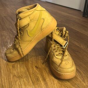 Nike Men’s size 9 Air